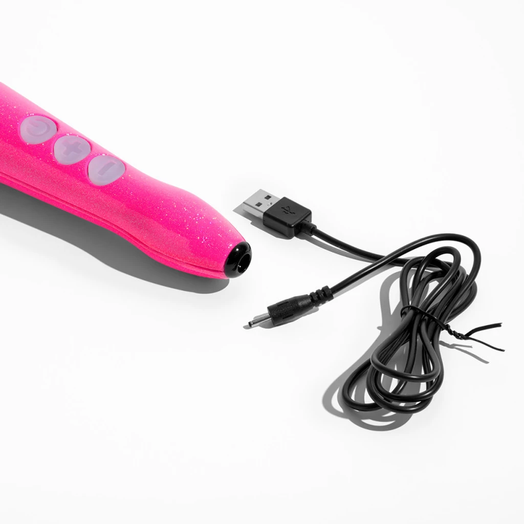 Doxy Die Cast 3R Rechargeable Compact Wand Vibrator Hot Pink - Image 4