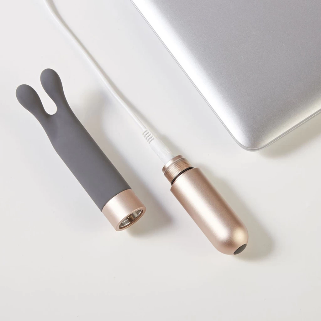 Love Not War Laska - Image 2