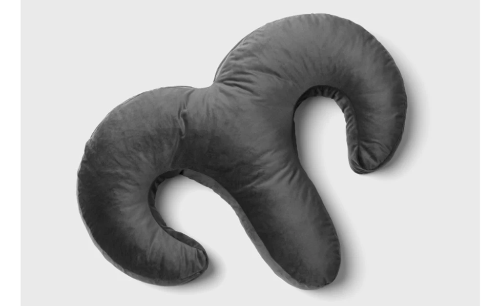 Liberator Arie Toy Mount Spooning Pillow For Couples - Image 3