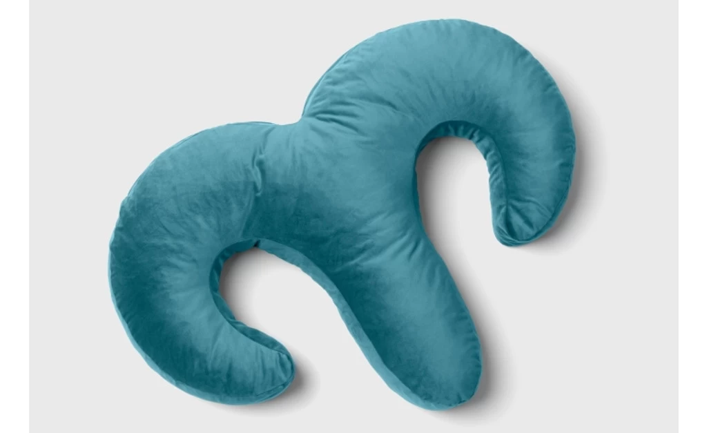 Liberator Arie Toy Mount Spooning Pillow For Couples - Image 6