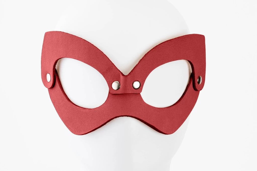 Verona Cat Eye Mask By Liberator Leather - Image 2